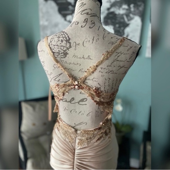 Champagne gold evening gown prom dress or formal dress - Picture 6 of 7